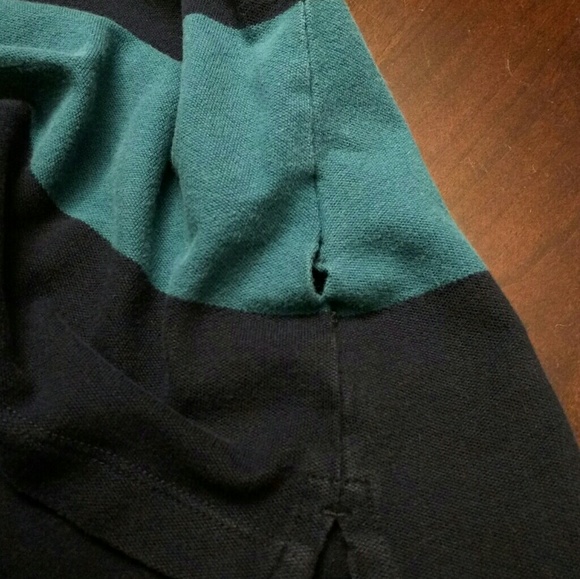 Bundle of (2) Tommy Hilfiger Polo Shirts - Picture 7 of 7